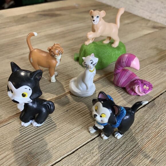DISNEY® Cats Toy Lot of 6 Figaro Cheshire Cat Duchess Nala Thomas O' Malley - Picture 3 of 5